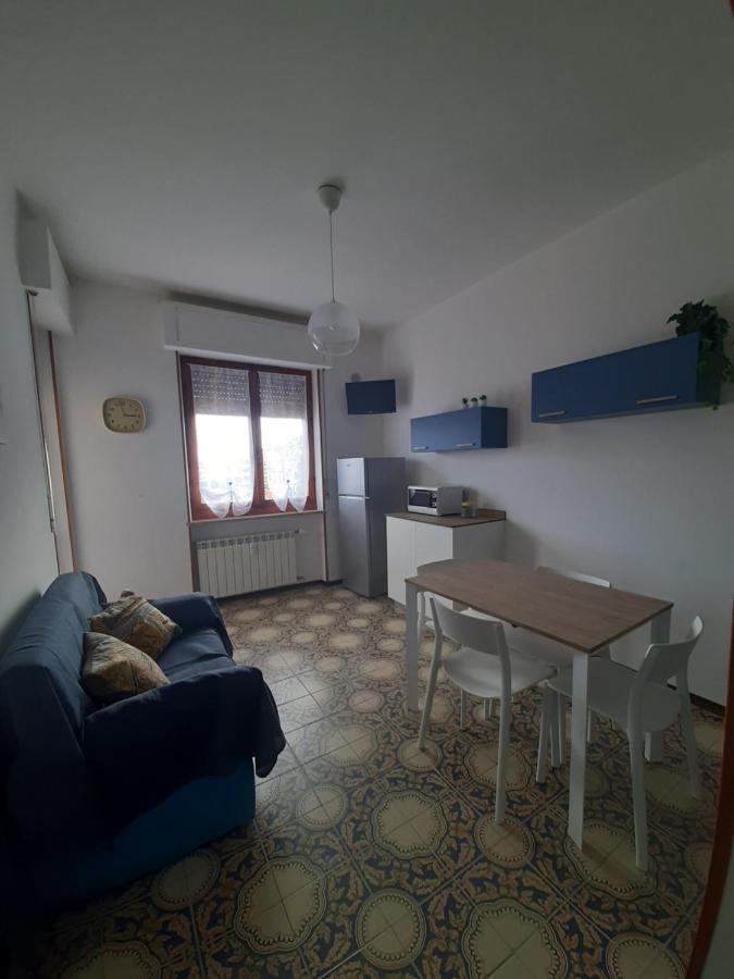 Nel Blu Apartment Marina dʼMarina dʼAndora Exterior foto