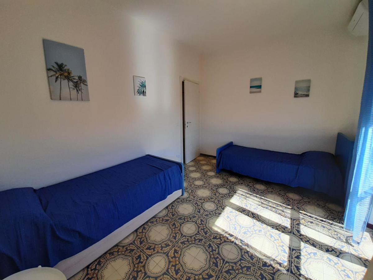 Nel Blu Apartment Marina dʼMarina dʼAndora Exterior foto