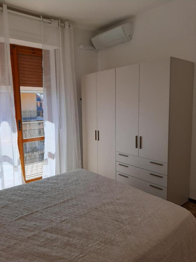 Nel Blu Apartment Marina dʼMarina dʼAndora Exterior foto